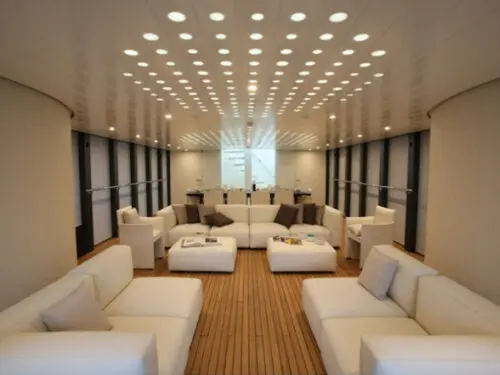 Rako RPS-06 6 Button Wireless wall plate controller lifestyle