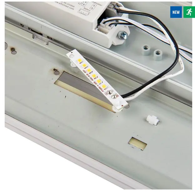 LED EMERGENCY 103261 6FT NON-CORROSIVE 4K BATTEN 35W - Image 2
